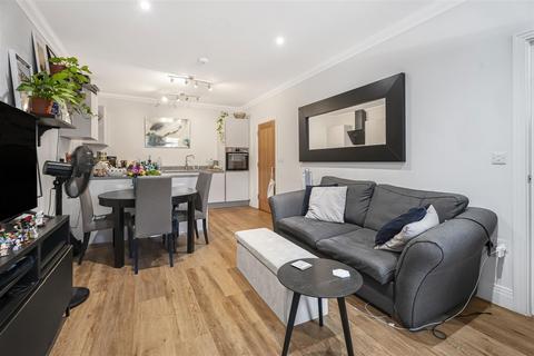 1 bedroom flat for sale, Watling Street, Radlett