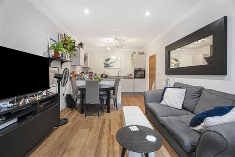 1 bedroom flat for sale, Watling Street, Radlett