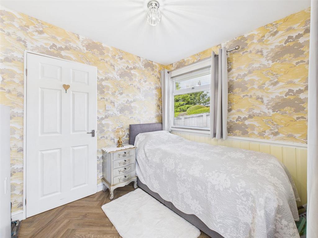 Bedroom: