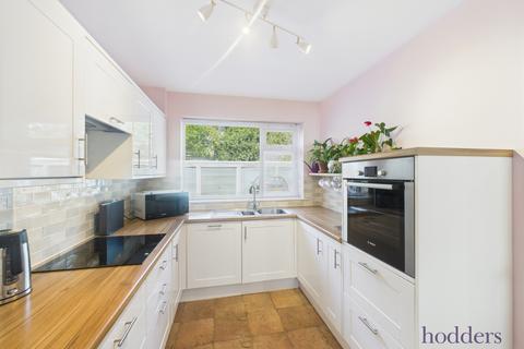 undefined, Frenchaye, Addlestone, Surrey, KT15