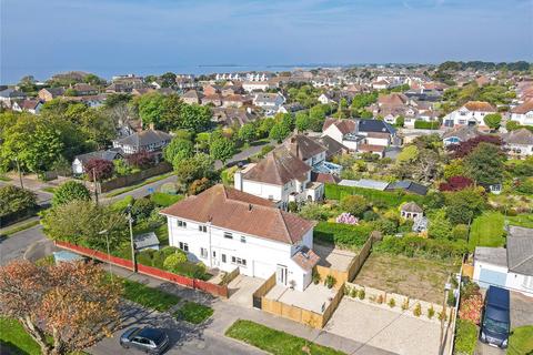 1 bedroom apartment for sale, Seaward Avenue, Barton on Sea, New Milton, Hampshire, BH25