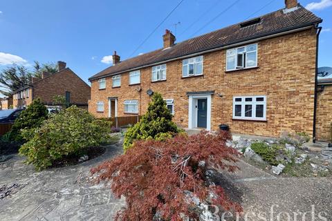 49 Claremont Road, Hornchurch, RM11 1BY