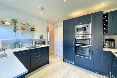 49 Claremont Road, Hornchurch, RM11 1BY