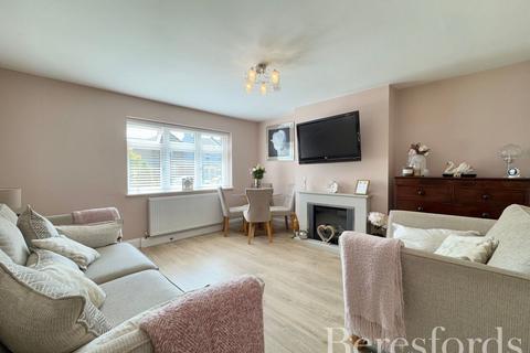 49 Claremont Road, Hornchurch, RM11 1BY
