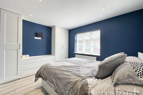 49 Claremont Road, Hornchurch, RM11 1BY
