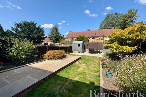 49 Claremont Road, Hornchurch, RM11 1BY