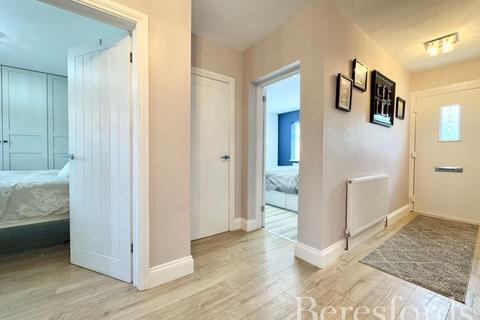 49 Claremont Road, Hornchurch, RM11 1BY