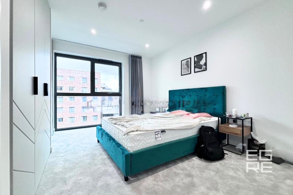Apartment in London - View 5