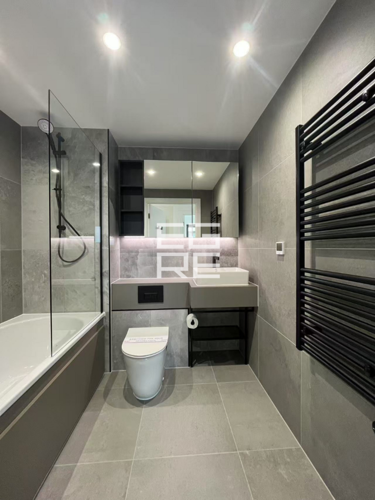Apartment in London - More