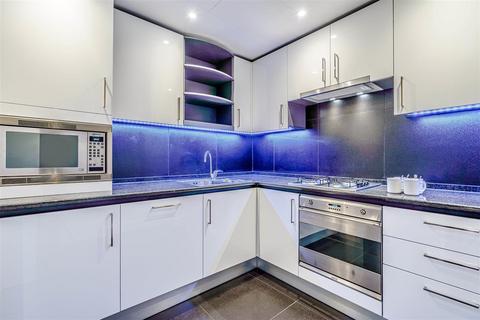 2 bedroom flat to rent, Westferry Circus, Docklands, E14
