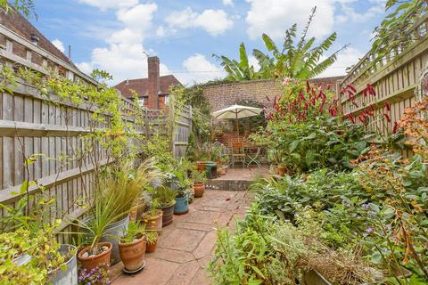 3 bedroom terraced house for sale, Golden Square, Tenterden, Kent