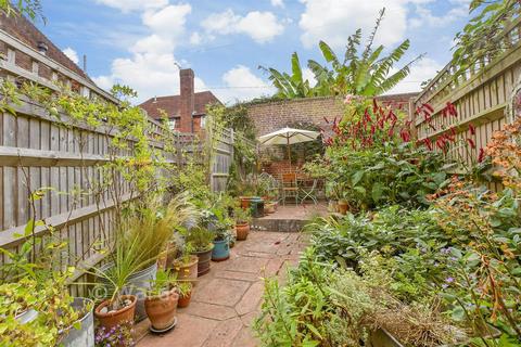 3 bedroom terraced house for sale, Golden Square, Tenterden TN30