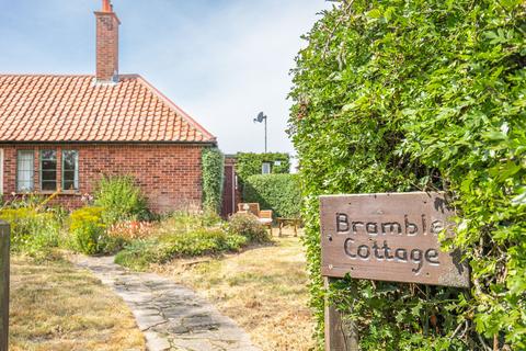 Bramble Cottage Brinton Road, Briningham, Melton Constable, NR24 2QE