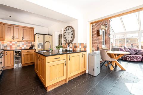 undefined, Buckingham Road, Weedon, Aylesbury, Buckinghamshire, HP22