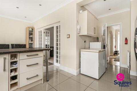 5 bedroom semi-detached house for sale, Devonshire Road, Mill Hill