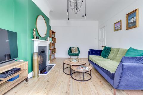 undefined, London Road, Leigh-on-Sea SS9