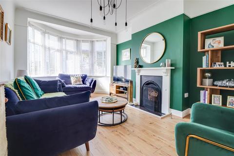 undefined, London Road, Leigh-on-Sea SS9