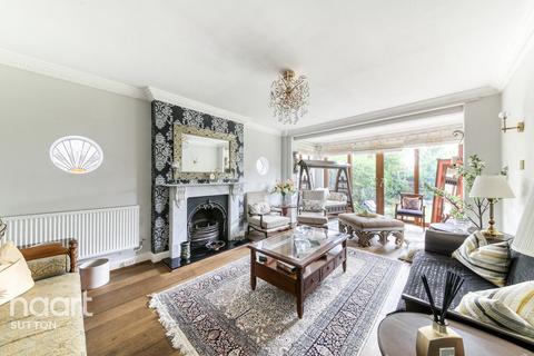 23 Nonsuch Court Avenue, Epsom, KT17 2RX