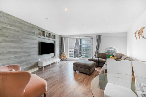 2 bedroom apartment for sale, Cascades Tower, Westferry Road, London, E14