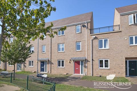 4 bedroom terraced house for sale, Minnow Avenue, King's Lynn PE30