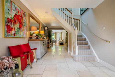 5 bedroom detached house for sale, Woodend Drive, Sunninghill