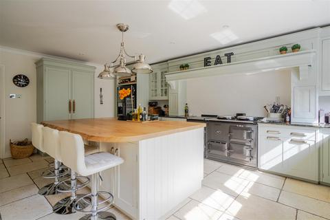 5 bedroom detached house for sale, Woodend Drive, Sunninghill