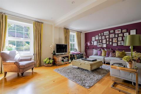 5 bedroom detached house for sale, Woodend Drive, Sunninghill