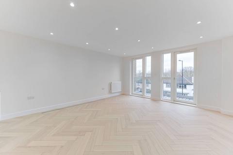 2 bedroom flat to rent, Norbury Avenue, Norbury, London, SW16