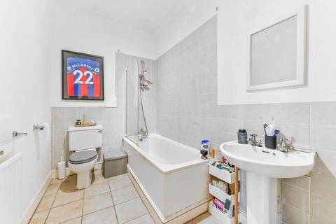 Flat 7, 113 Central Hill, London, SE19 1BY