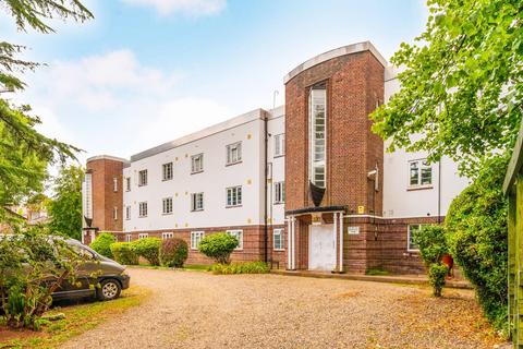 3 bedroom flat for sale, The Woodlands, Upper Norwood, London, SE19
