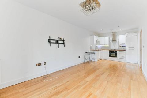 undefined, Woodside Green, South Norwood, London, SE25