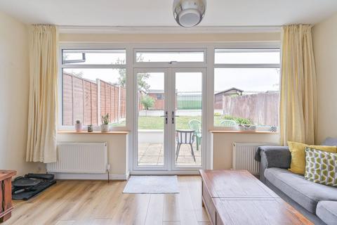 62 Kynaston Road, Bromley, BR1 5AW