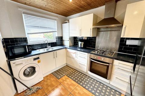 3 bedroom terraced house for sale, Phillips Place, Whitefield, M45
