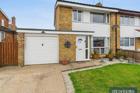 3 bedroom semi-detached house for sale, Grovehill Road, Filey