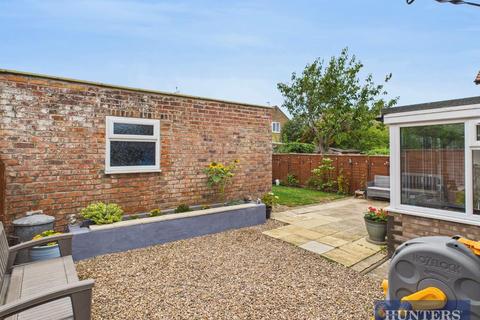 3 bedroom semi-detached house for sale, Grovehill Road, Filey