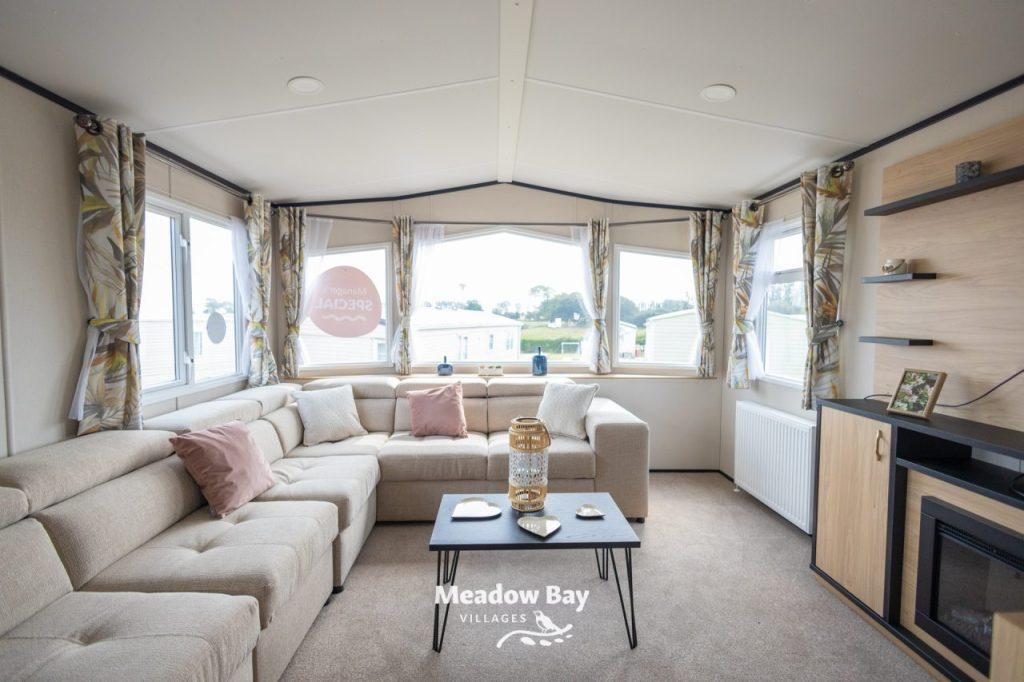 2025 Carnaby Glailsdale 37x12 2b Small 11.jpg