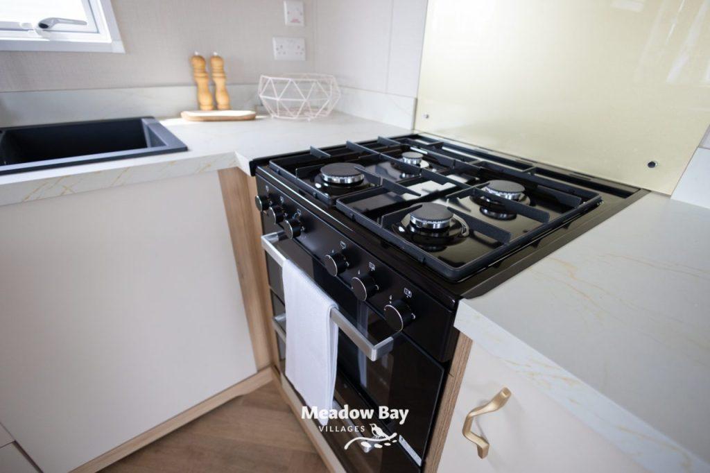 2025 Carnaby Glailsdale 37x12 2b Small 05.jpg