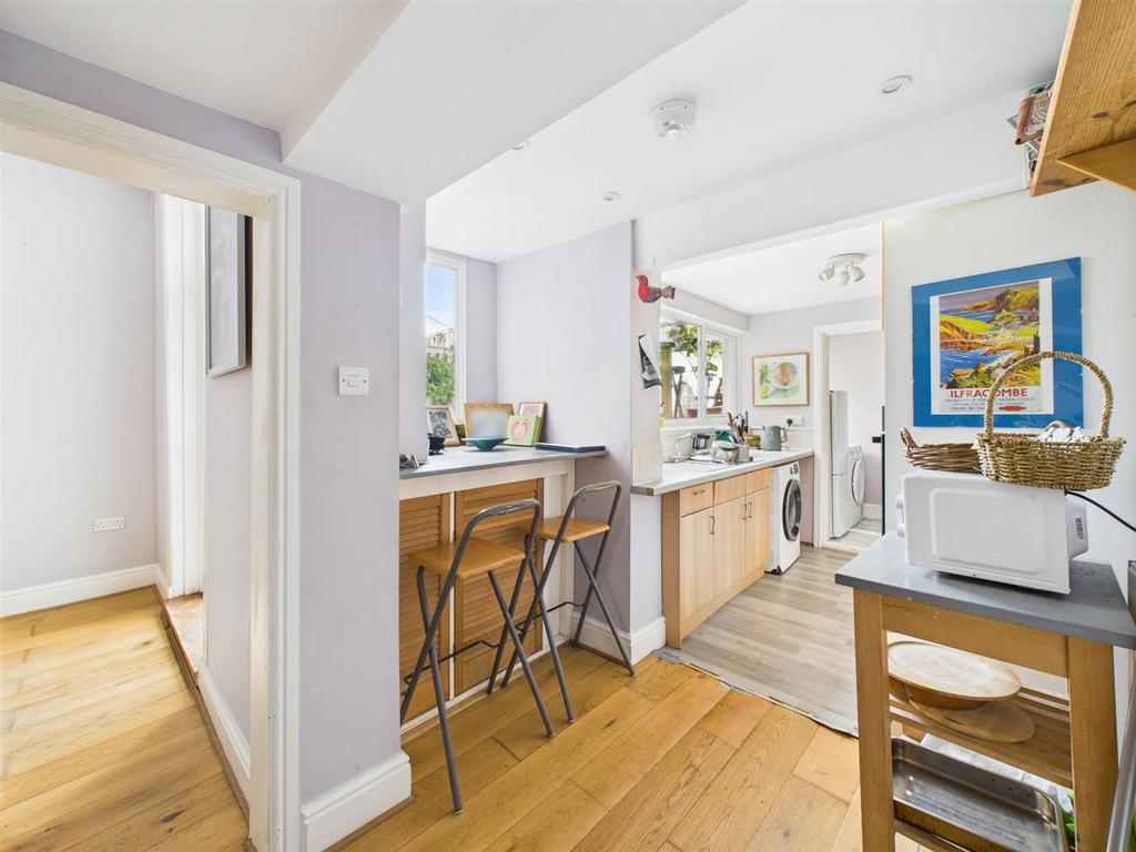 Breakfast/Kitchen