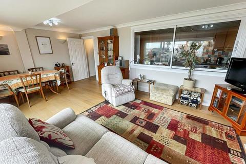 2 bedroom apartment for sale, The Leas, Folkestone