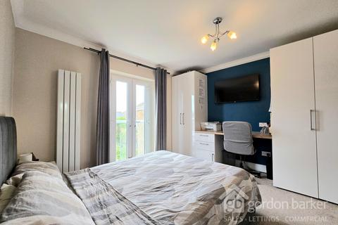 3 bedroom maisonette for sale, Malmesbury Park Road, Bournemouth BH8