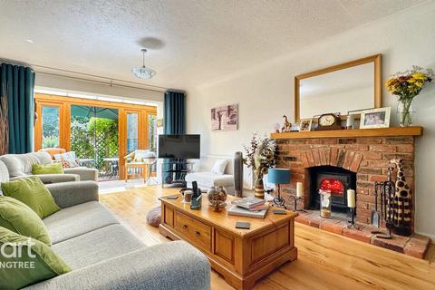 4 bedroom detached house for sale, Kenyon Close, Stratford St Mary, Colchester, Essex