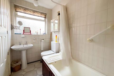 undefined, Leigh-on-Sea SS9