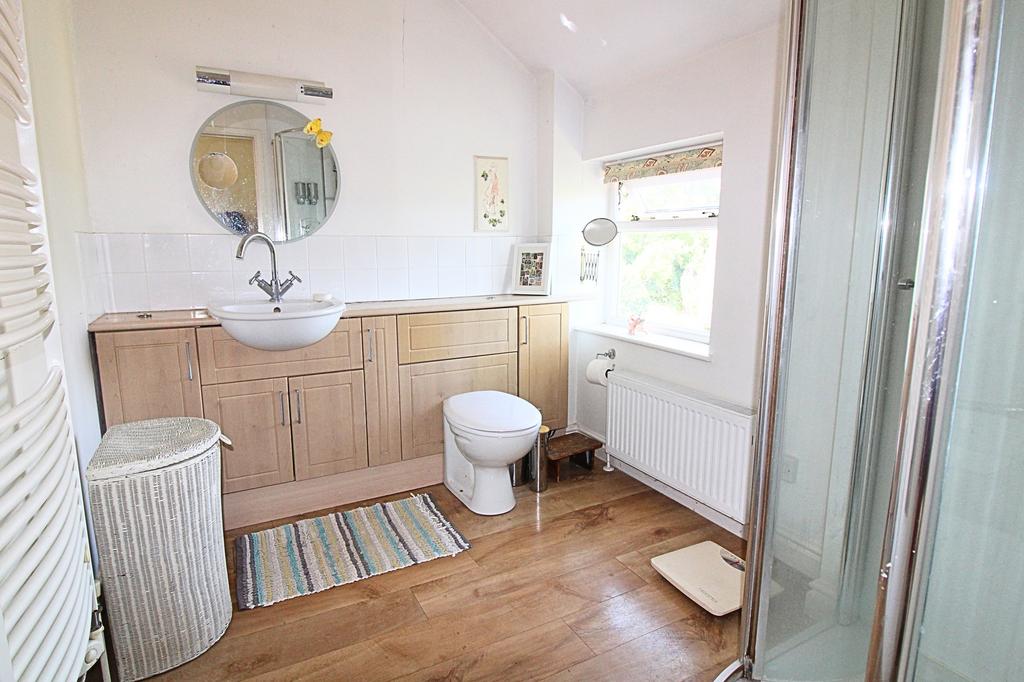 Ensuite to 1