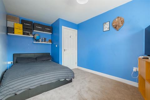 undefined, Bryden Close, Hove Edge, Brighouse