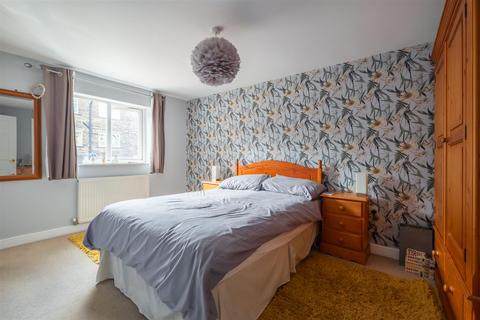 undefined, Bryden Close, Hove Edge, Brighouse