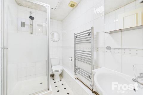 undefined, The Oaks, Moormede Crescent, Staines-upon-Thames, Surrey, TW18