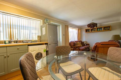 2 bedroom semi-detached bungalow for sale, Sea Close, Heacham