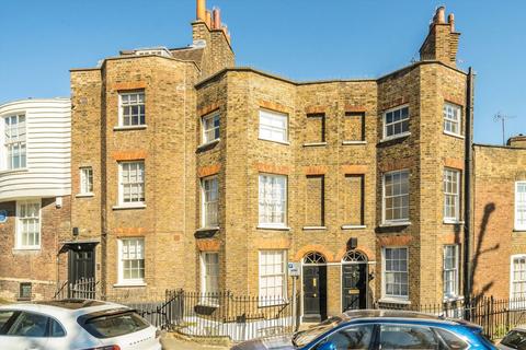 Holly Bush Hill, London NW3