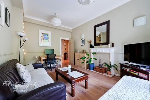 undefined, Cartwright Street, Tower Hill, London E1