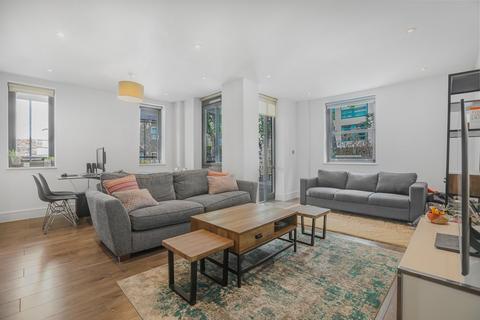 1 bedroom apartment for sale, Spring Grove, London, W4